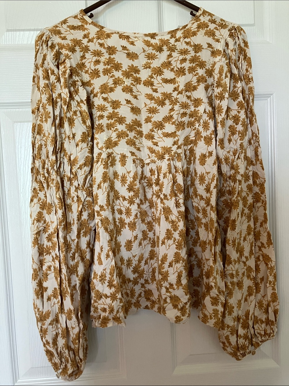 Solitaire Cream Blouse with Mustard Floral Print - Picture 5 of 6